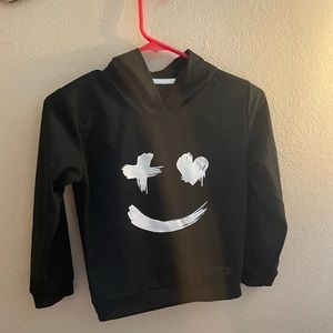 Boys gamer size 8 Long sleeve hoodie